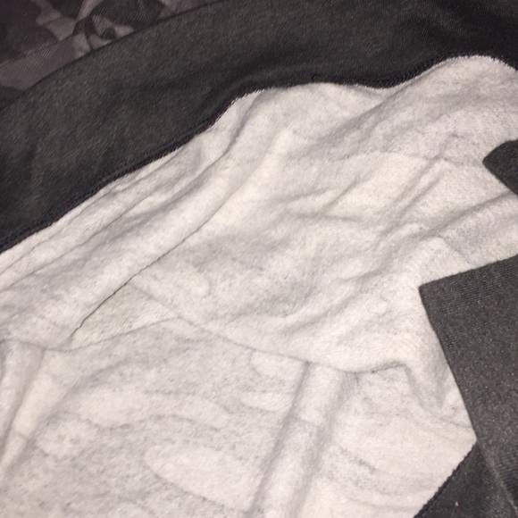 Long sleeve army print sweatshirt - Picture 3 of 4